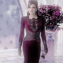 reginaoflocksley:  once upon an outfit (x).