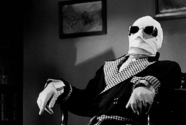 jamesbadgedale:  “An invisible man can rule the world. Nobody will see him come, nobody will see him go.”The Invisible Man (James Whale, 1933) 