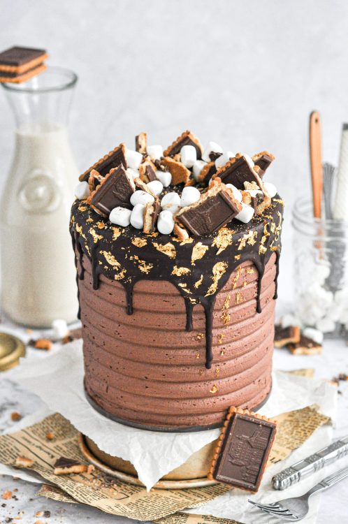 sweetoothgirl:  S’Mores Cake