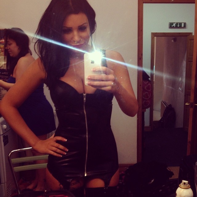 rampanttv:  #HappyBirthday #selfie from @AmyluBennett …Say happy Bday! Catch