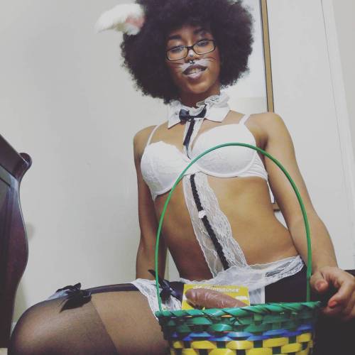 ev0nne: Happy Easter online now. Chaturbate.com/ev0nne