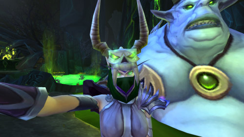 Nakki taking a selfie with the Imp Mother in Dreadscar Rift.