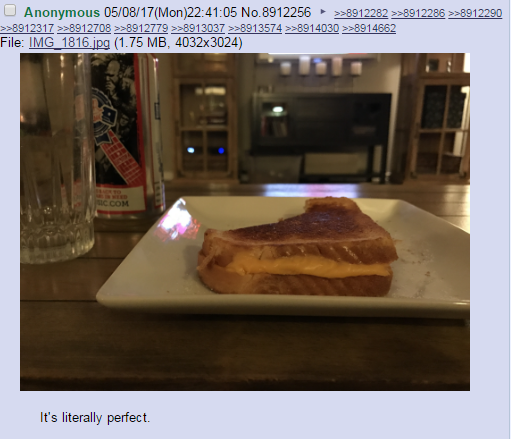 peoplegettingreallymadatfood: 