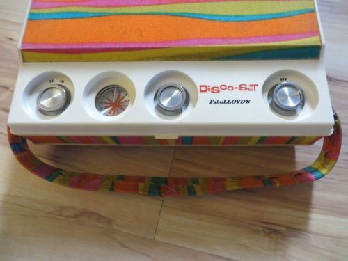 thegroovyarchives:70′s FabuLLOYD’S Disco-Set Solid State Record Player Radio(via: ebay)