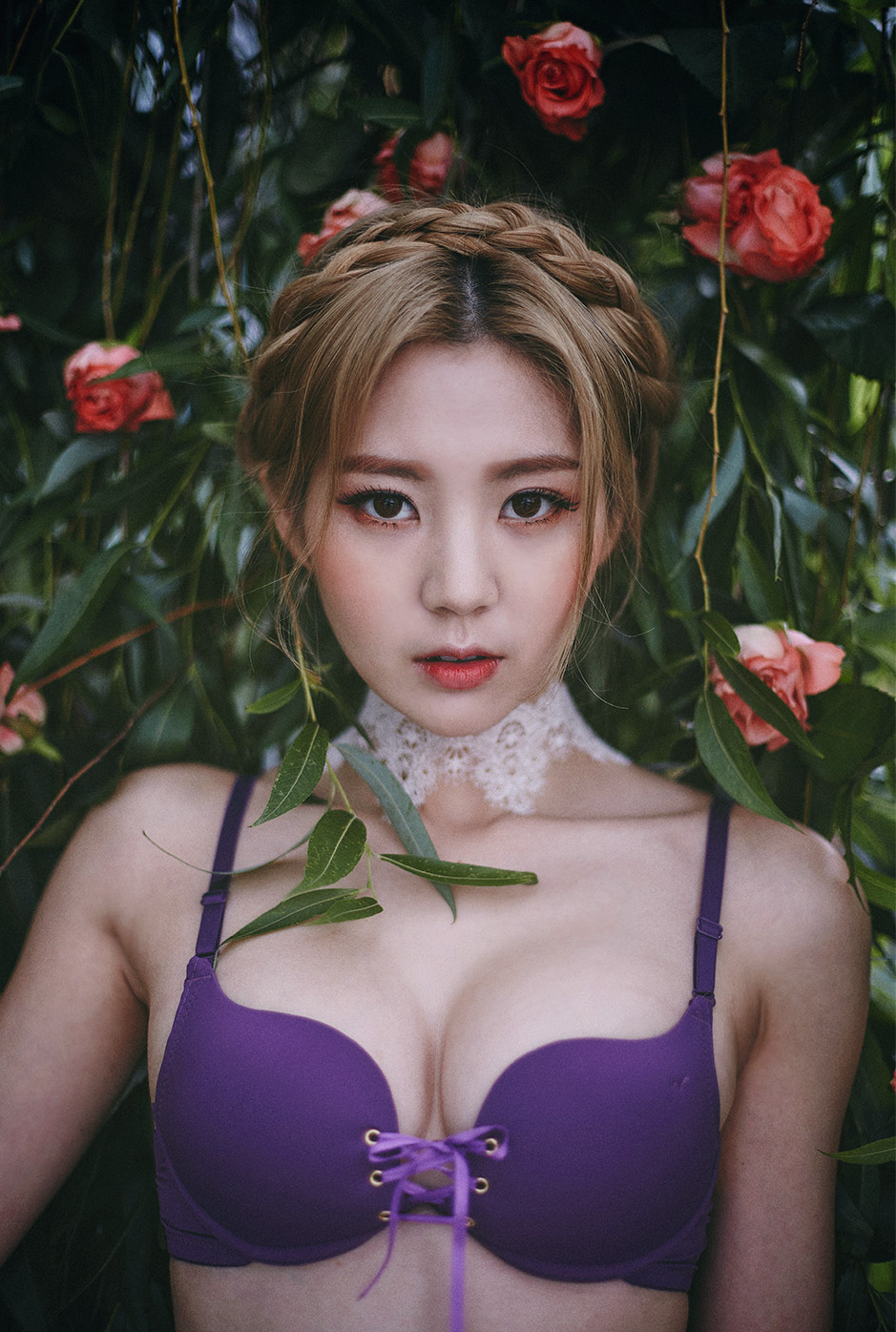 gravure-glamour:  Lee Chae Eun