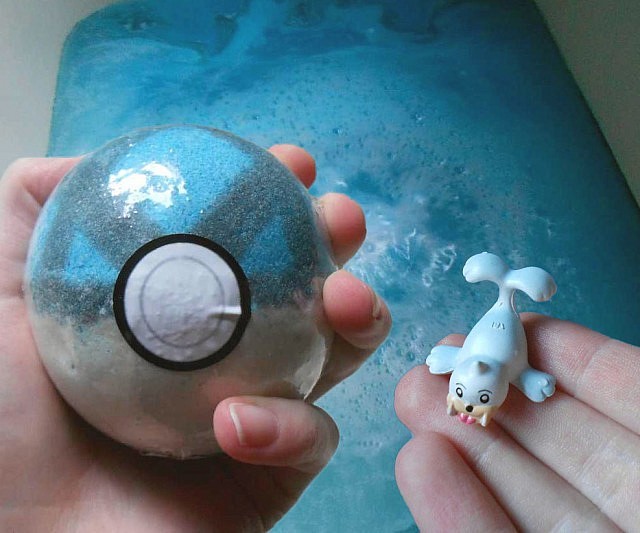 awesomeshityoucanbuy:  Pokeball Bath Bomb Bathe like a true Pokemon master by unleashing