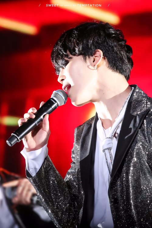 fypjm:© Sweet Temptation | Do not edit.