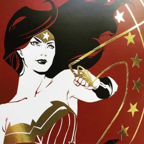 beanclam:Debuting this #WonderWoman print with its fancy gold foil at #Wondercon in a few weeks. I’l