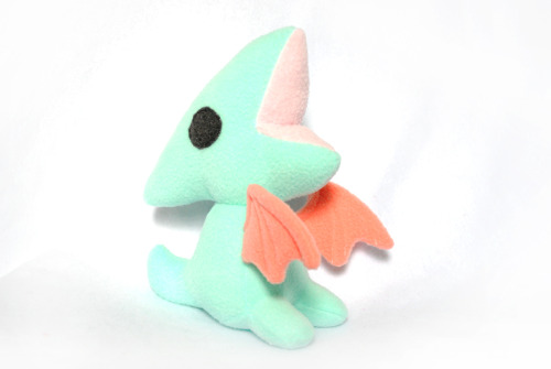 craftsnrats:  Handmade Pterodactyls - Olive/Blue and Mint/Coral