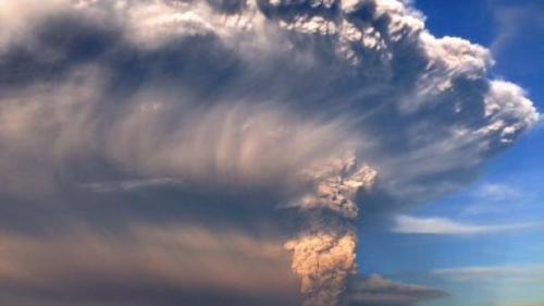 revistanarujodo:  Calbuco’s Volcano eruption 22 abril 2015 , Chile