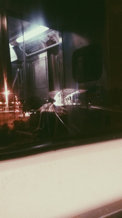 frijoliz: Late night train flicks. CHICAGO 2015