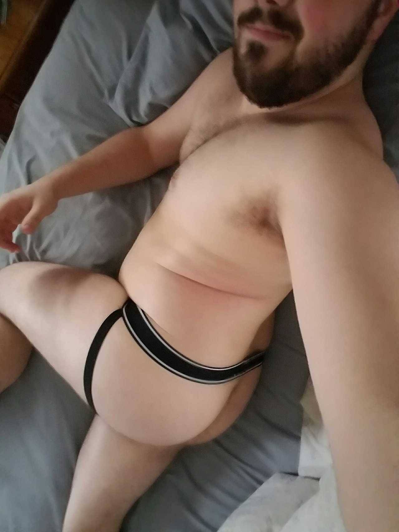 broxcub:Woke up particularly horny this morning. Any pocket requests?