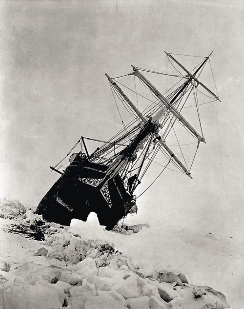 ericlavergne:El barco de Shackleton, el Endurance, atrapado © Underwood & Underwood / CORBIS