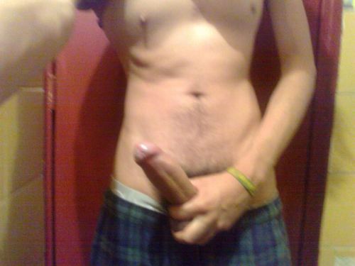 jerrod99:  Nice cock with foreskin. adult photos