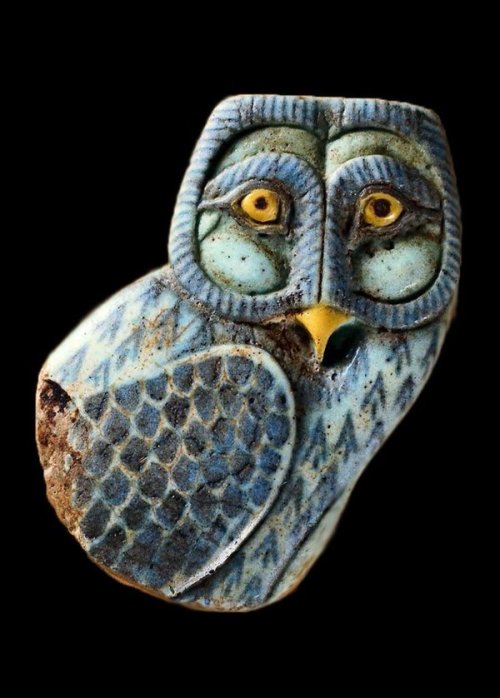 grandegyptianmuseum:Inlay in the form of an owlEgyptian faience, 2.7 x 2 cm. Top part of a an owl hi