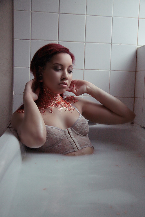 ‘The Empress’ a set i shot on friday with my best friend nash :) see the full set here on flickr