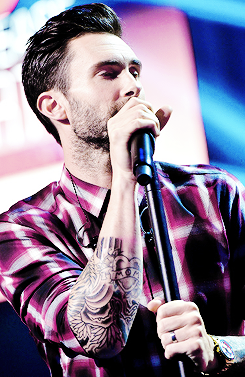 tears-dry:  Adam Levine feat. wedding ring