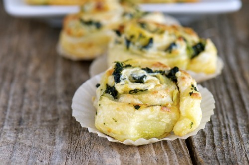 Spinach Cheese Pinwheels (vegan)