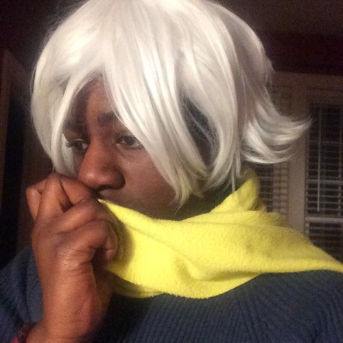 This isn&rsquo;t a costest, I just feel really cute as this gay robot baby óuò ✨