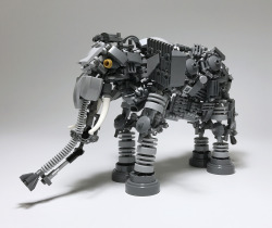 pimpmybricks:  LEGO Mech Elephant-01 by ToyForce