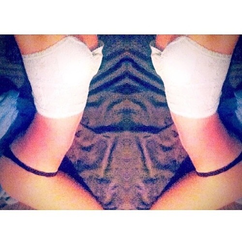 scvmbxxg:  when u wanna cuddle but your alone 😩 
