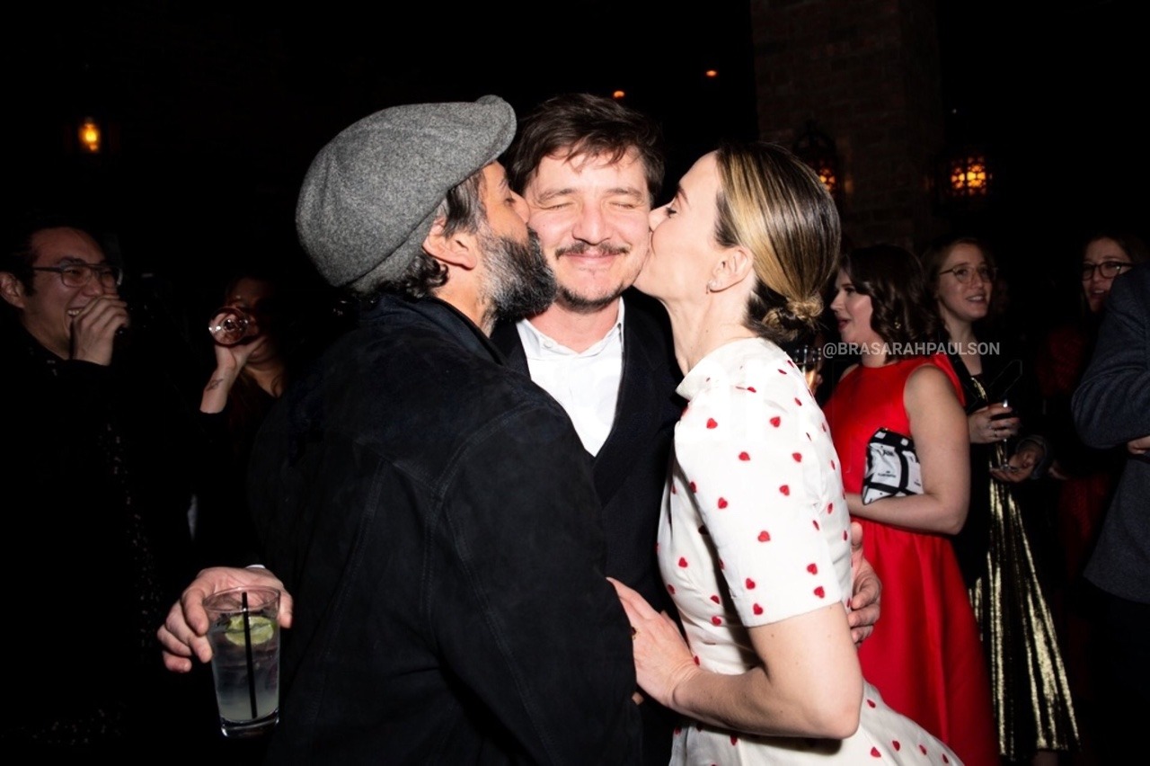 Oscar Isaac Source Oscar Isaac Pedro Pascal Sarah Paulson