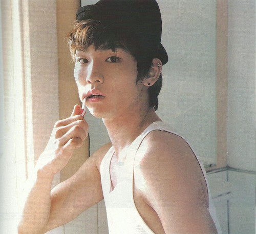 ultrakdramamama:  Flawless Kim Kibum ~ SHINee The First Photobook ~ Night            my scans  