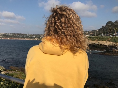 michelangeloo: spaceycurls: golden day