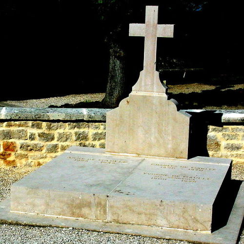 Charles de Gaulle&rsquo;s grave in Colombey-les-Deux-Églises (France).