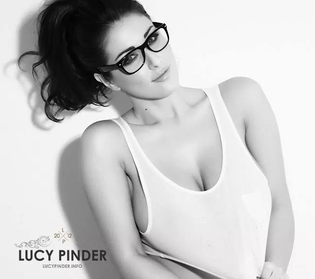 onoff0912:  Lucy pinder 