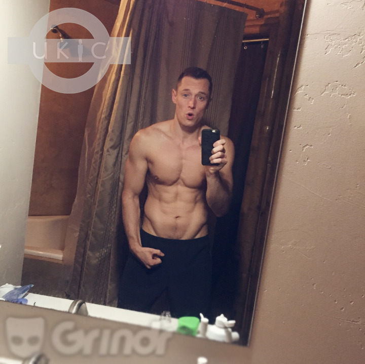 hotfamous-men:  Davey Wavey 