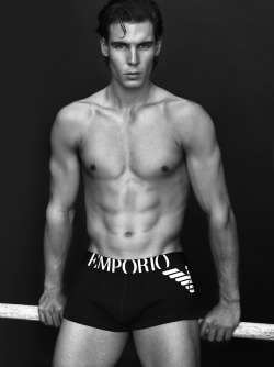 hotfamous-men:  Rafael Nadal