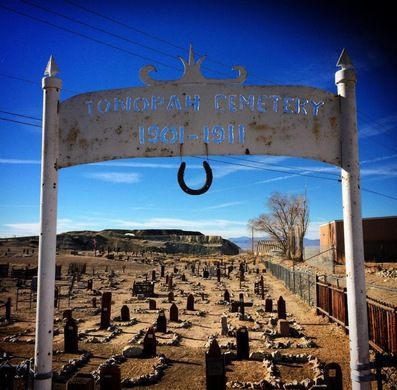 unexplained-events:  Clown MotelThis motel is located in the middle of nowhere in