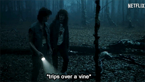 Joseph Quinn/Stranger Things 4 Bloopers 