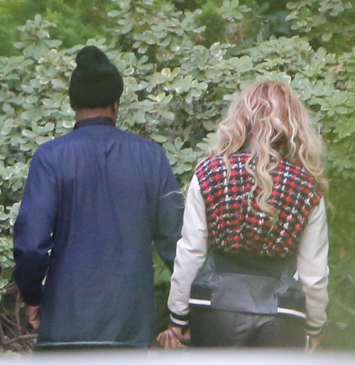 Porn Pics wetheurban:   Beyoncé & Jay Z Go Vegan