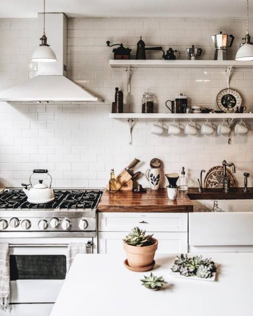 oldfarmhouse: from @tifforelie ••• Wow it has been so restful staying at @urbancowboy