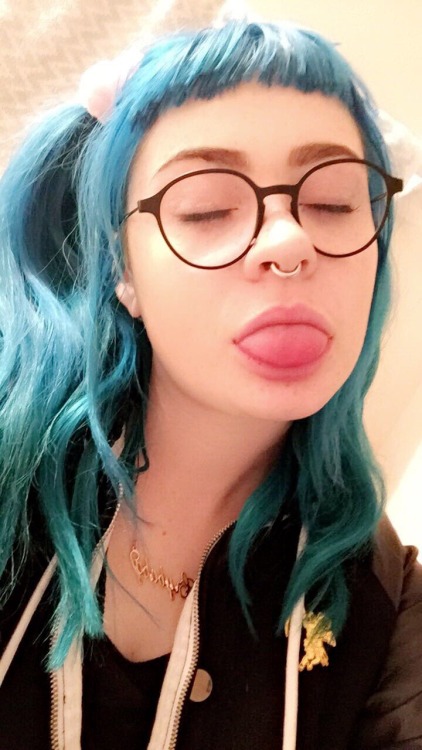 bratout0fhell:  Mood