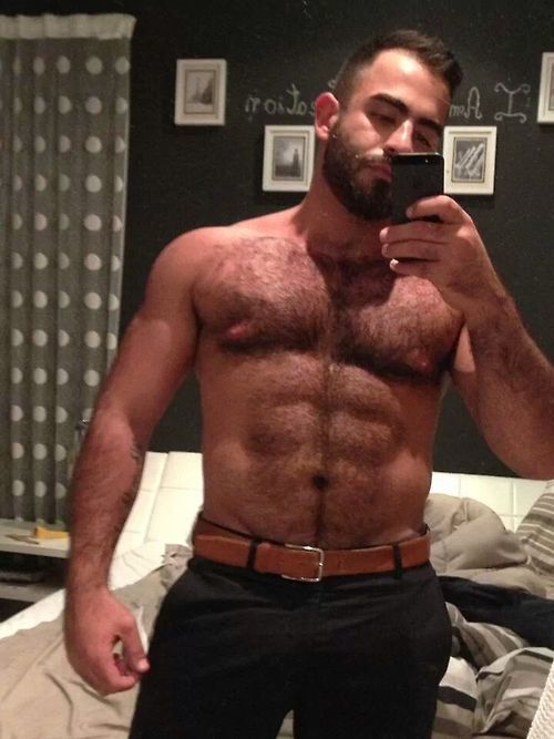 hairyturkishgaymachos:  HUNK HAIRY TURKISH MUSCLE MAN IN HOTEL ROOM