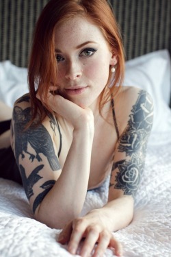 nullygrub:  Annalee Suicide 