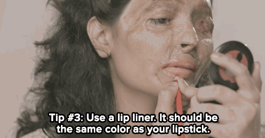 uontha:stylemic:Watch: This striking lipstick tutorial could help end acid attacks — with your help.