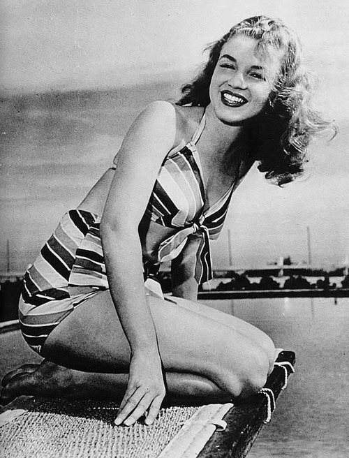 vintagechampagnefever: Norma Jeane on a modelling shoot 