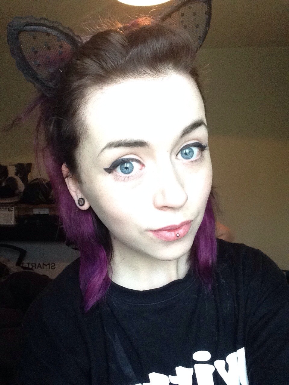 catfartface:  Moving into my new house now, can’t wait for a change 😇