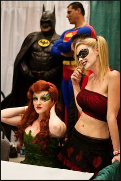hotandgeeky:  Great Poison Ivy and Harley Quinn cosplays. 