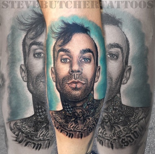 savemyink:Tattoo portrait by Steve Butcher! Travis Barker Portrait!