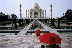stevemccurrystudios:  Today’s Photo of the Day comes from India. 