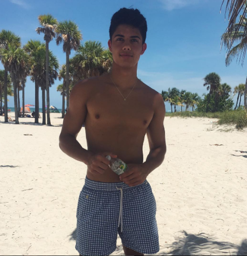 1-800-boys:  yan vostrikov