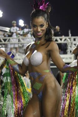   Body Painted Brazilian Woman At A 2016 Carnival. Via Liga Carnaval Lp.   