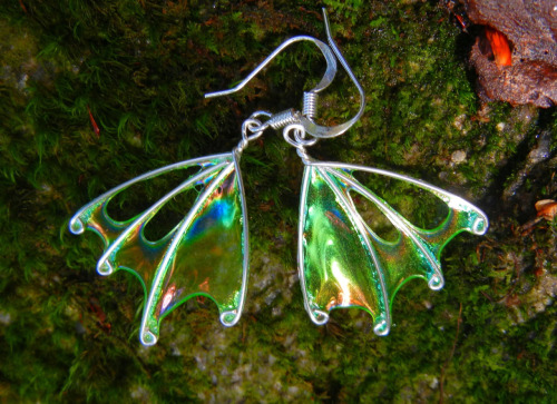 culturenlifestyle:Exquisite Fairy-Winged JewelryIt’s natural to have an obsession with fairies. They