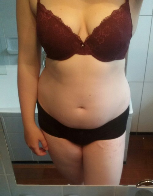 thenewbojay:  allthoselovelyimperfections:  Super stressed, but still super cute ;)  Definitely 