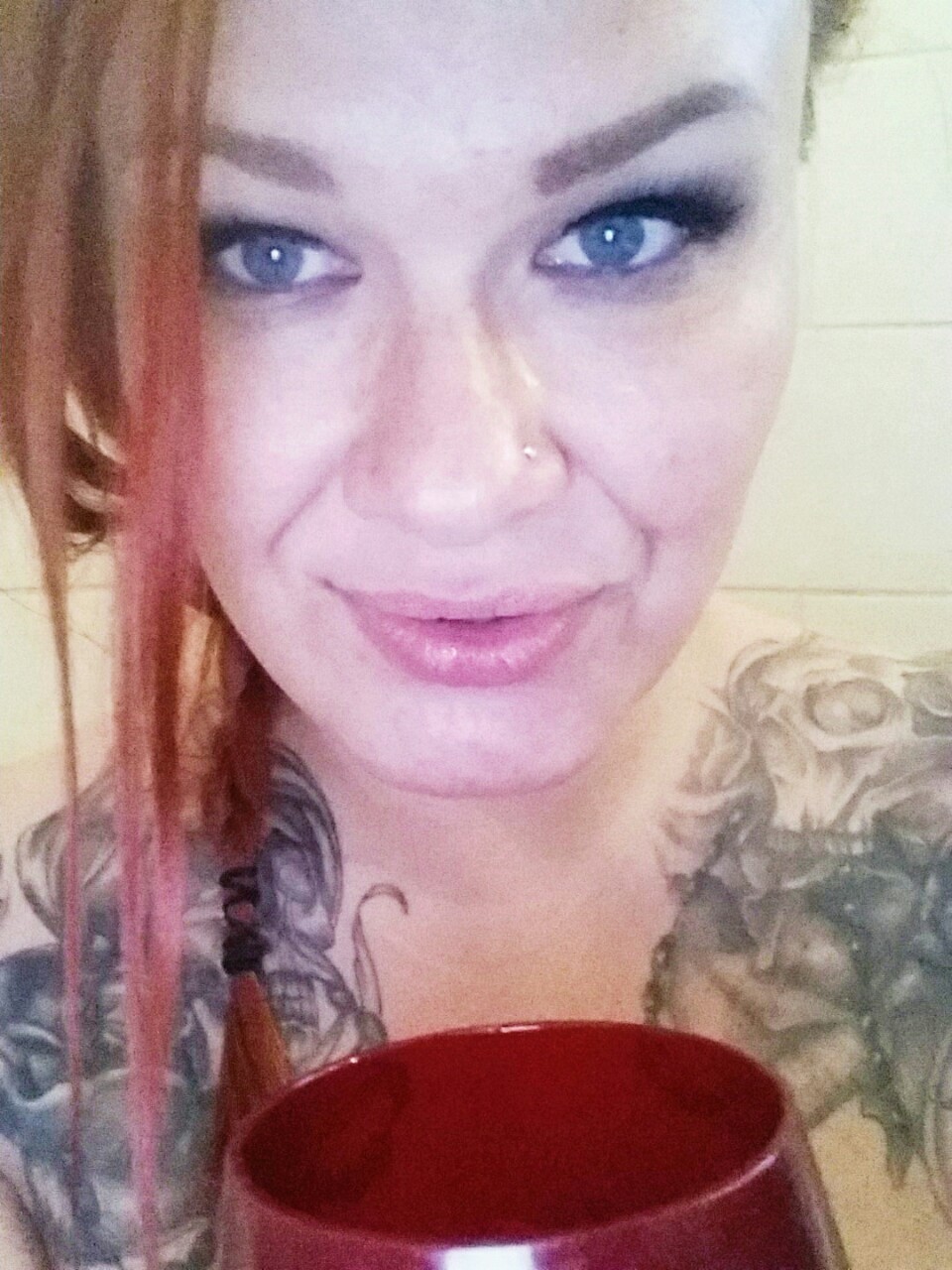 bearfancy:  Drinking wine in the bathtub after my night shift because I’m ridiculous.